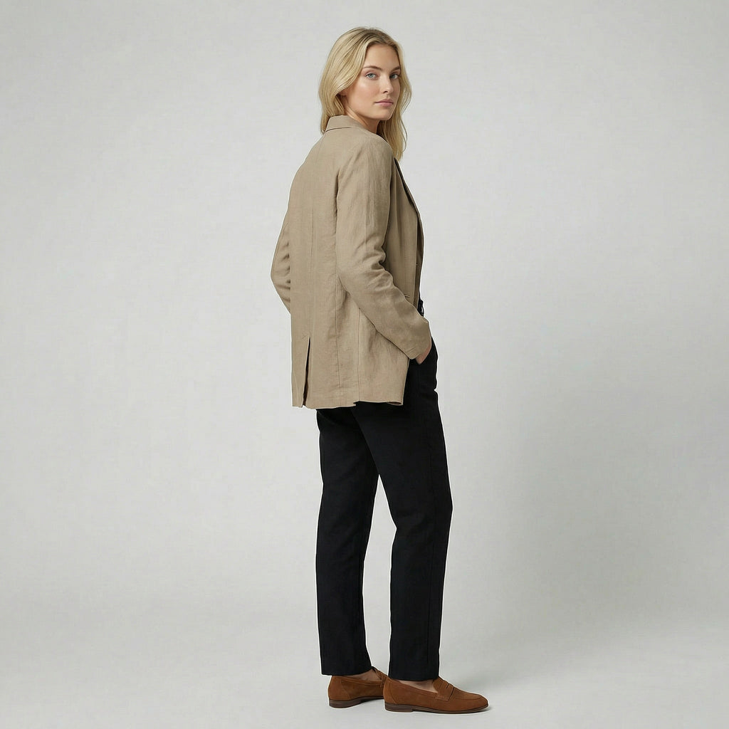 Oldford Atelier - Women’s Notch Lapel Button Front Blazer