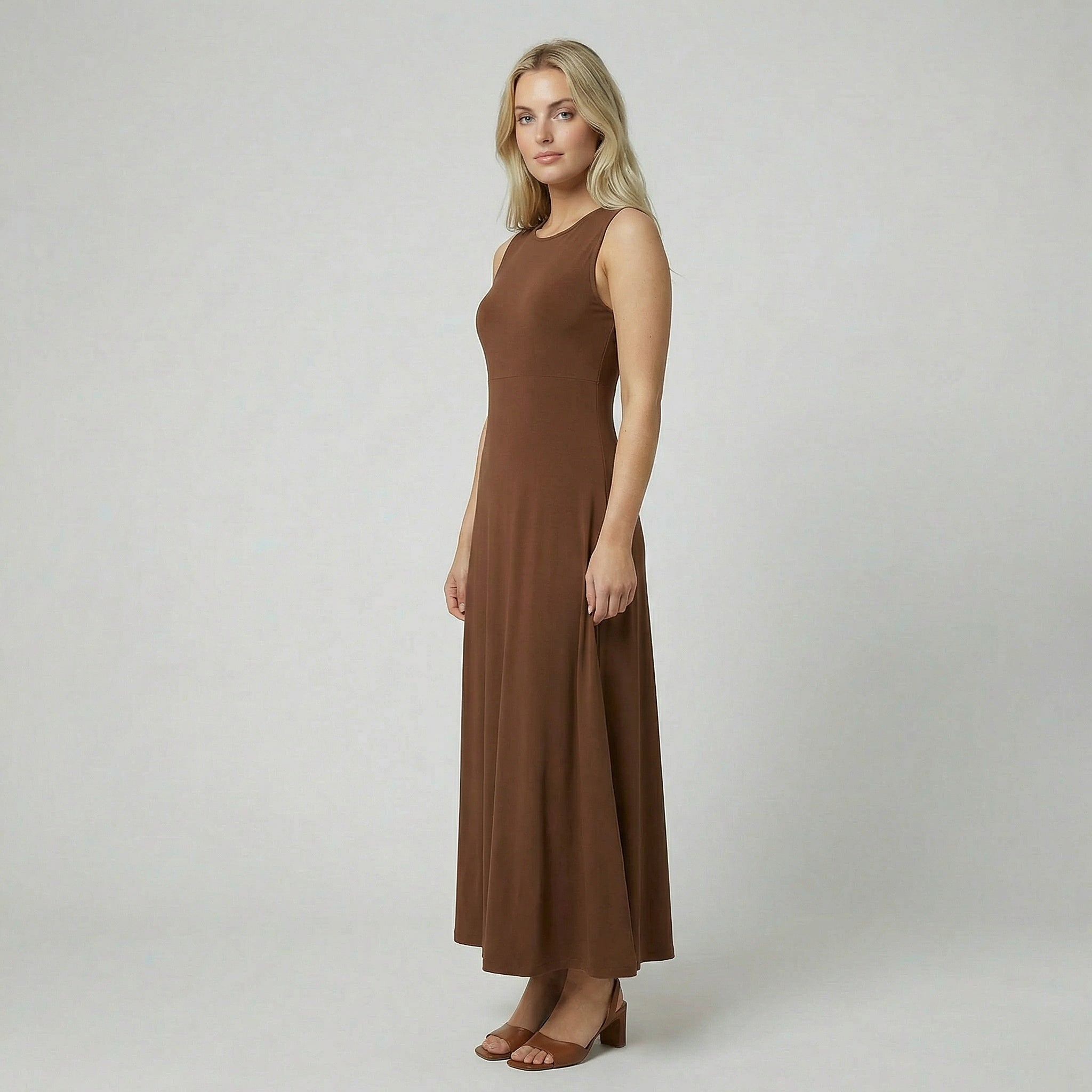 Oldford Atelier - Women’s Sleeveless A-Line Maxi Dress