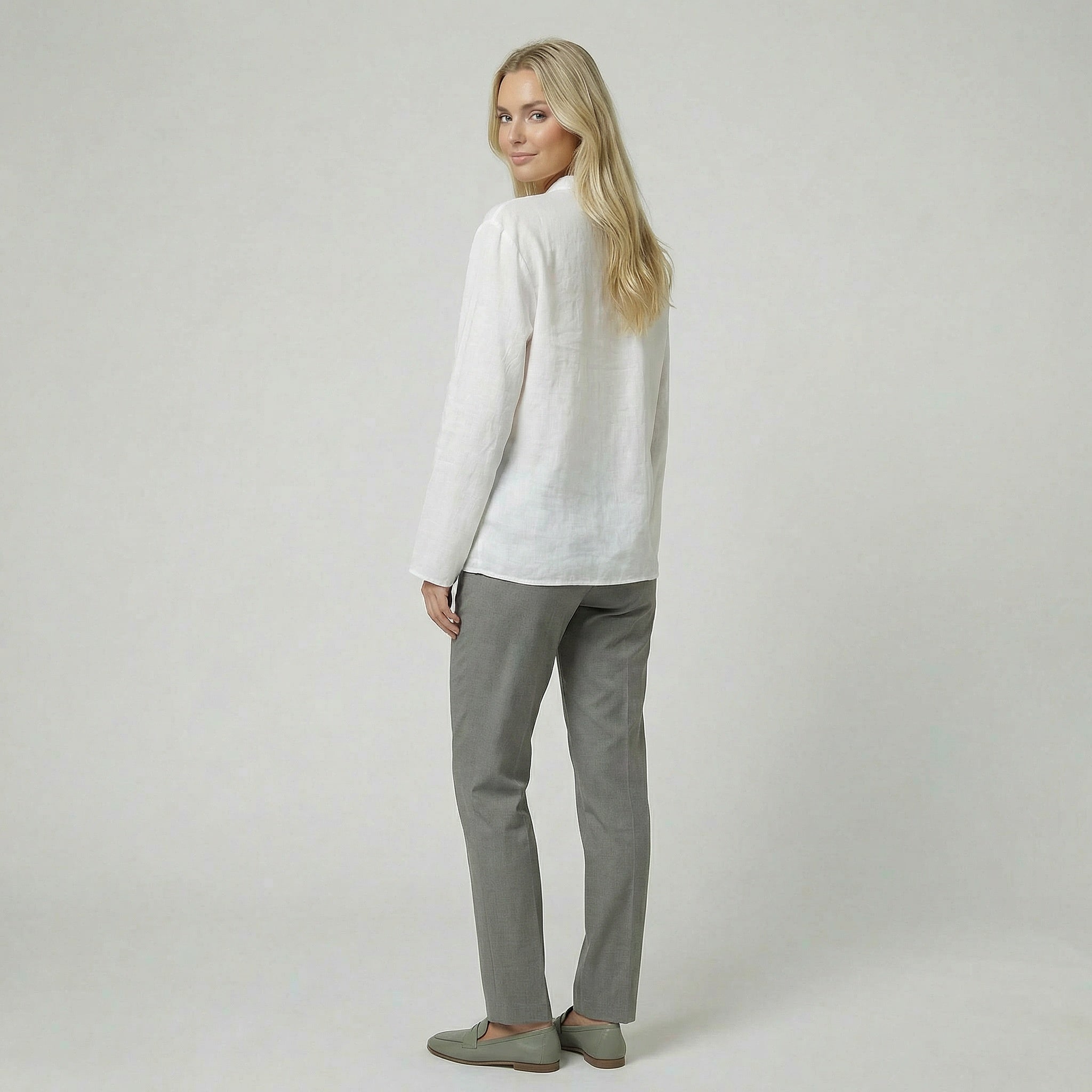 Oldford Atelier - Women’s Stand Collar Button Front Blouse